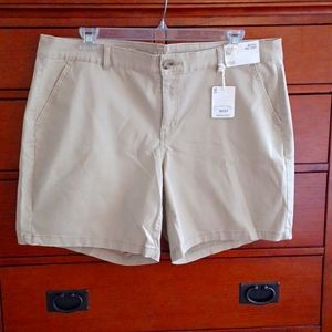 NWT A.N.A mid rise twill short